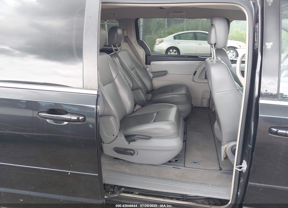 2012 VOLKSWAGEN ROUTAN VIN: 2C4RVABG9CR355185