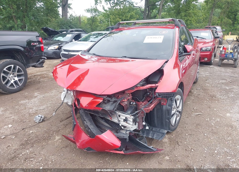 2018 TOYOTA PRIUS VIN: JTDKARFUXJ3062896