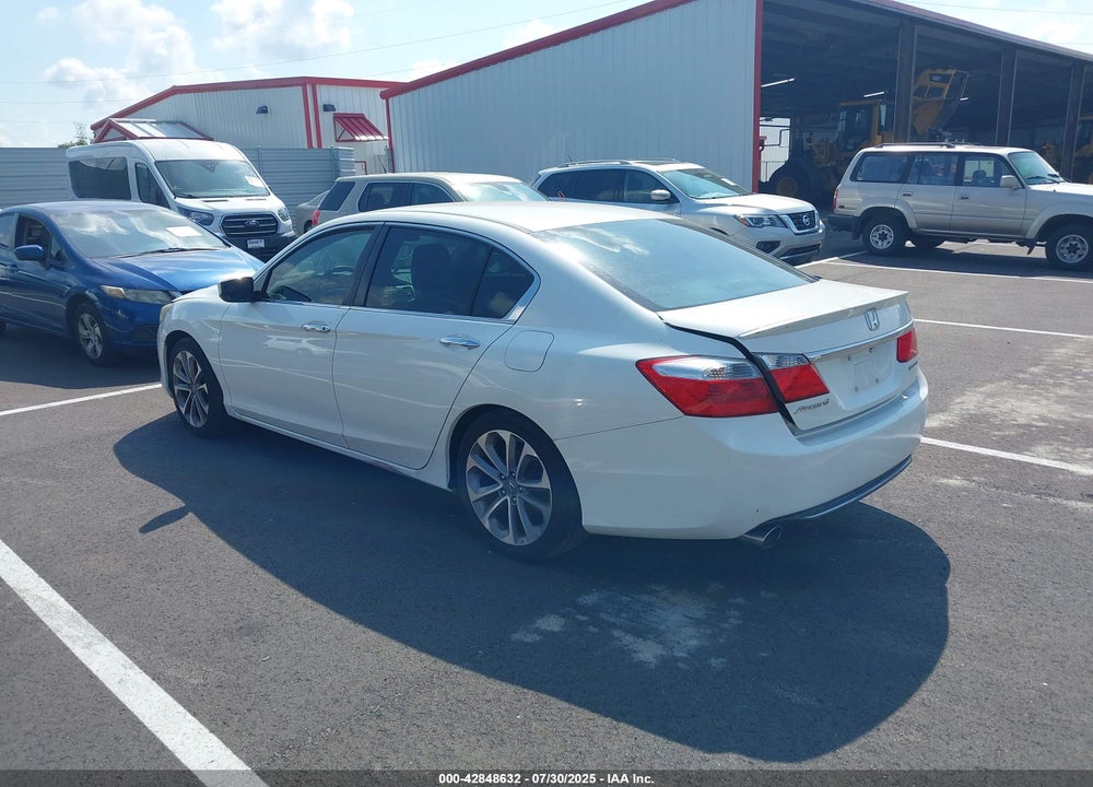 2015 HONDA ACCORD VIN: 1HGCR2F53FA114516