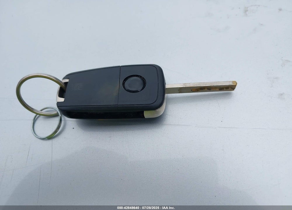 2015 CHEVROLET EQUINOX VIN: 2GNALAEK6F6110988