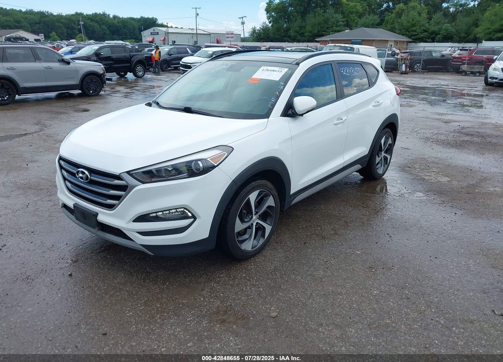 2018 HYUNDAI TUCSON VALUE VIN: KM8J3CA22JU691728