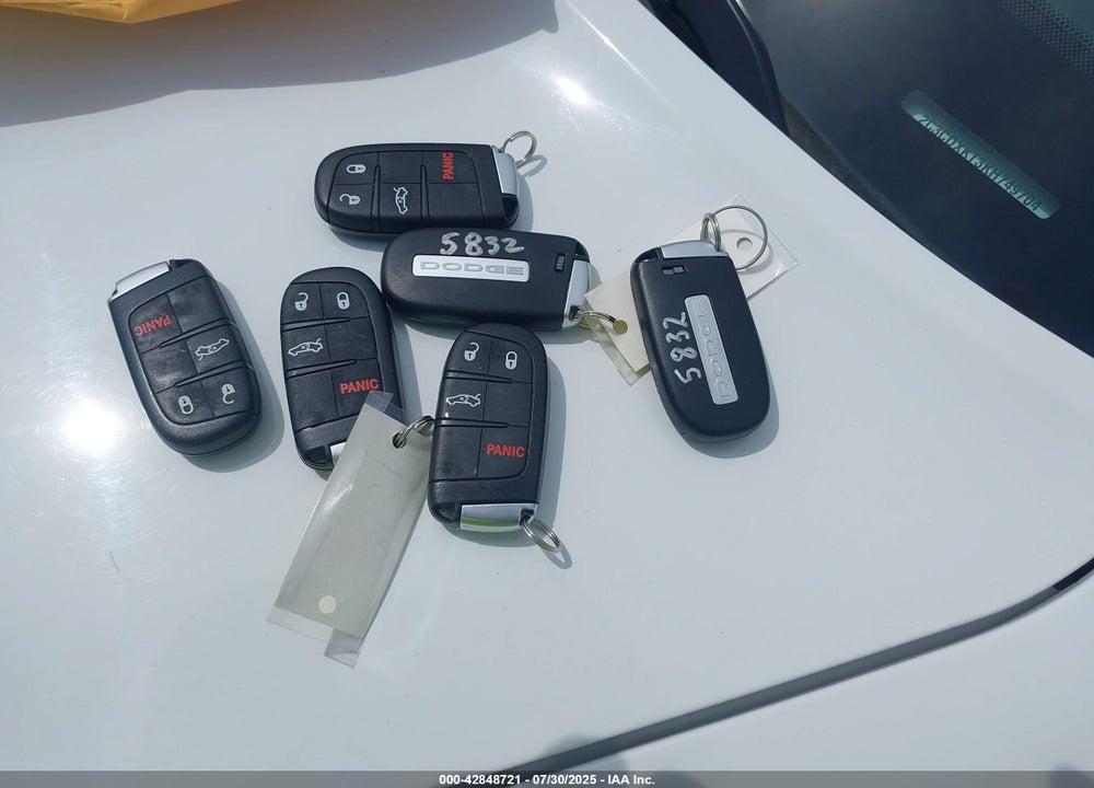 2019 DODGE CHARGER VIN: 2C3CDXKT3KH749704