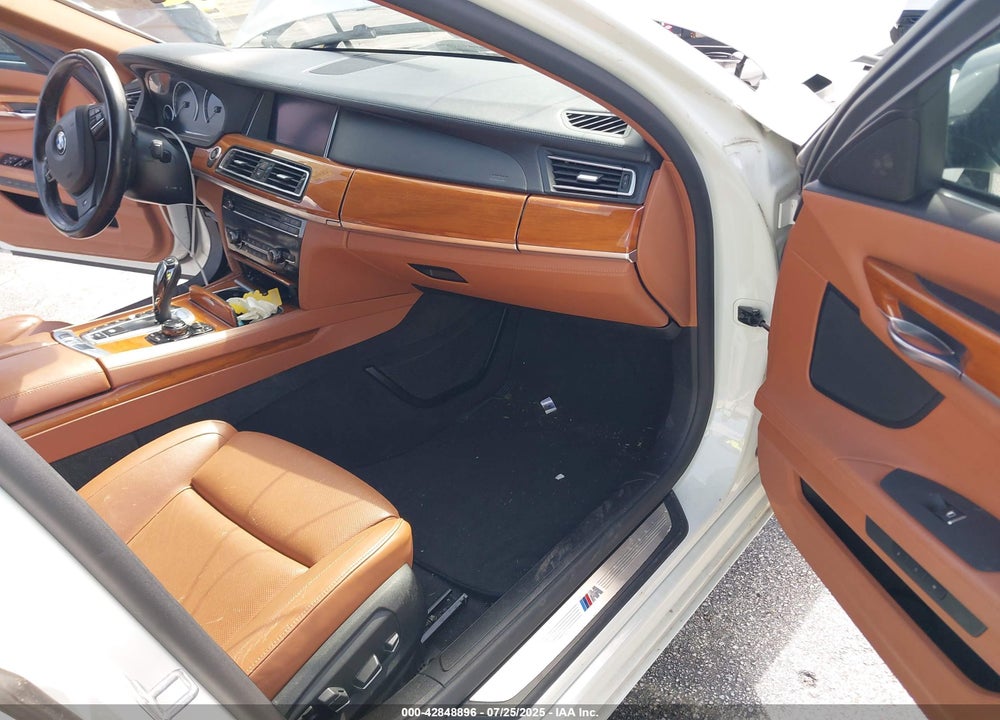2013 BMW 7 SERIES VIN: WBAYF8C55DD140919