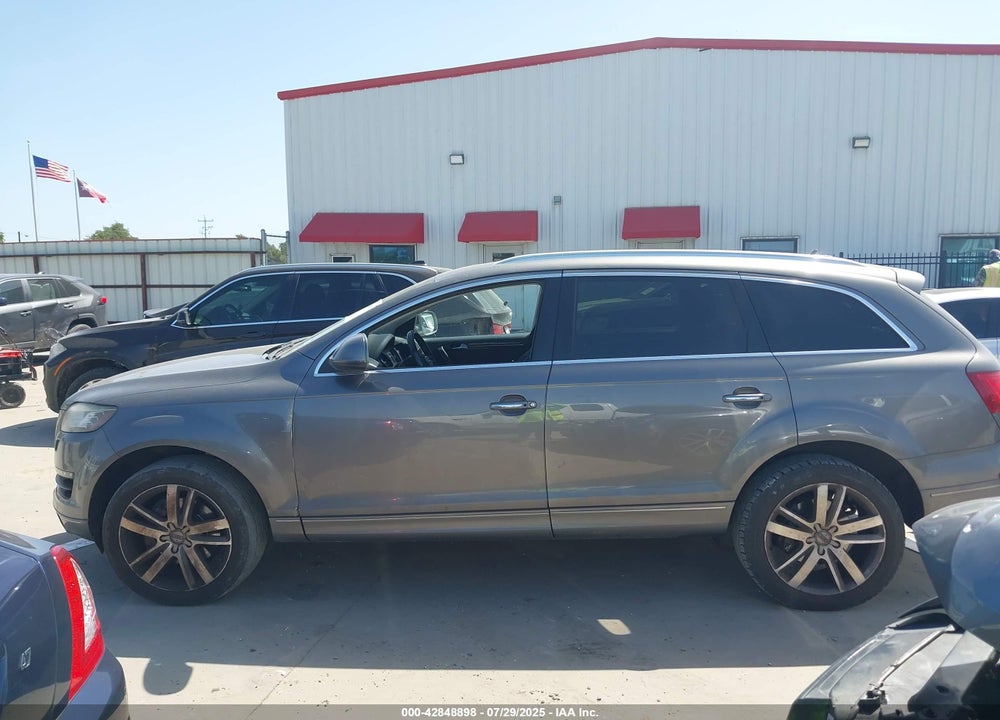 2014 AUDI Q7 VIN: WA1LMAFE3ED001681