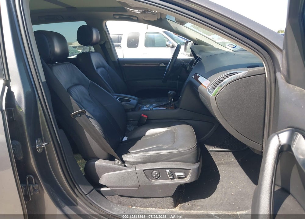 2014 AUDI Q7 VIN: WA1LMAFE3ED001681