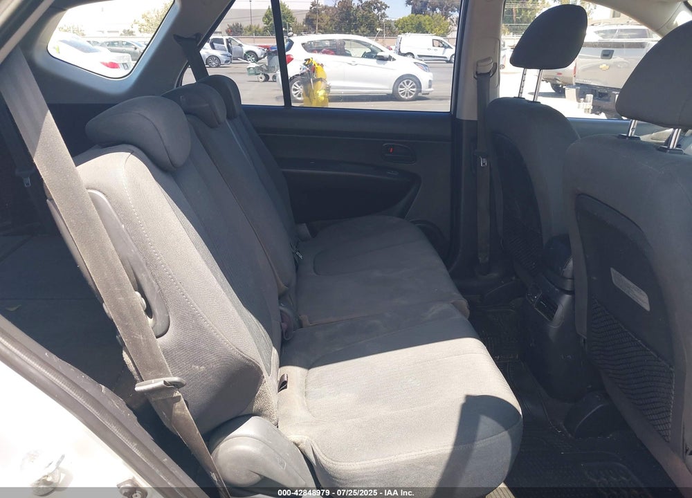 2009 KIA RONDO VIN: KNAFG528297269365