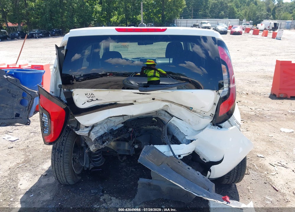 2017 KIA SOUL VIN: KNDJN2A27H7484396