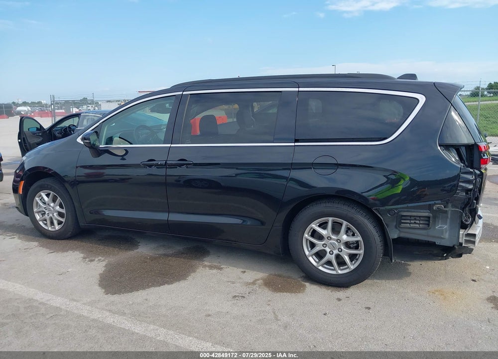2022 CHRYSLER PACIFICA TOURING L VIN: 2C4RC1BG7NR162574