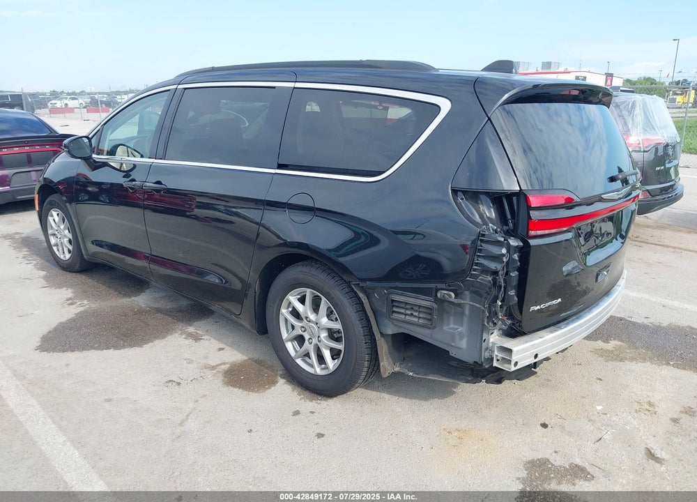 2022 CHRYSLER PACIFICA TOURING L VIN: 2C4RC1BG7NR162574