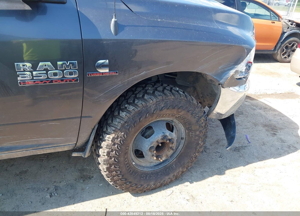 2018 RAM 3500 TRADESMAN  4X4 8' BOX VIN: 3C63RRGL9JG422392