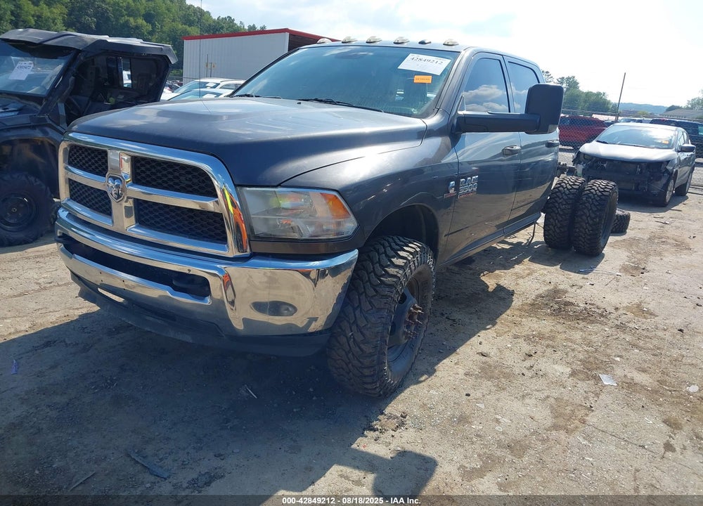 2018 RAM 3500 TRADESMAN  4X4 8' BOX VIN: 3C63RRGL9JG422392