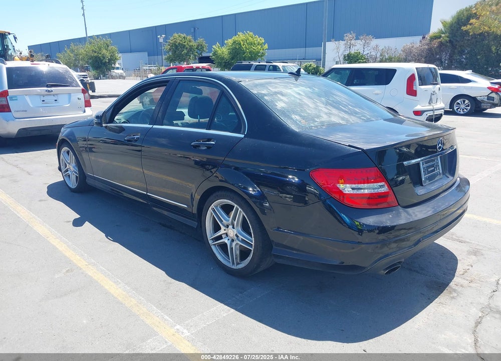 2014 MERCEDES-BENZ C CLASS VIN: WDDGF4HBXEG257276