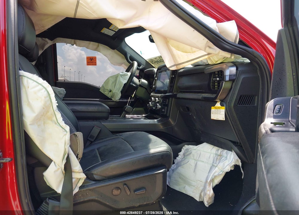 2025 FORD F-150 LARIAT VIN: 1FTFW5L54SKD11743