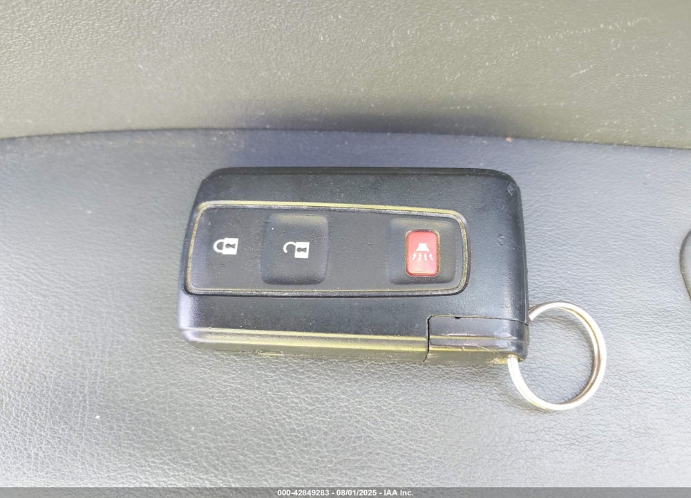 2007 TOYOTA PRIUS VIN: JTDKB20U977592372