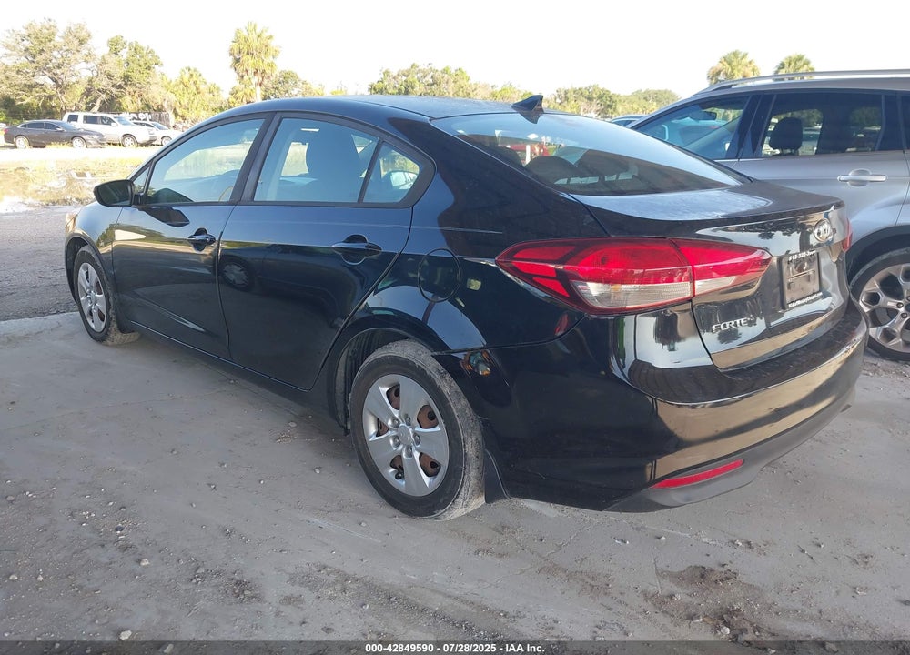 2018 KIA FORTE VIN: 3KPFK4A75JE284791