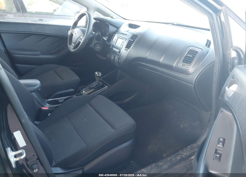 2018 KIA FORTE VIN: 3KPFK4A75JE284791