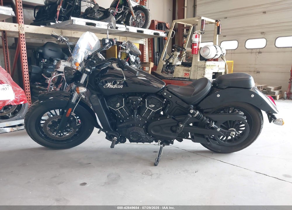 2023 INDIAN MOTORCYCLE CO. SCOUT SIXTY VIN: 56KMSB113P3198283