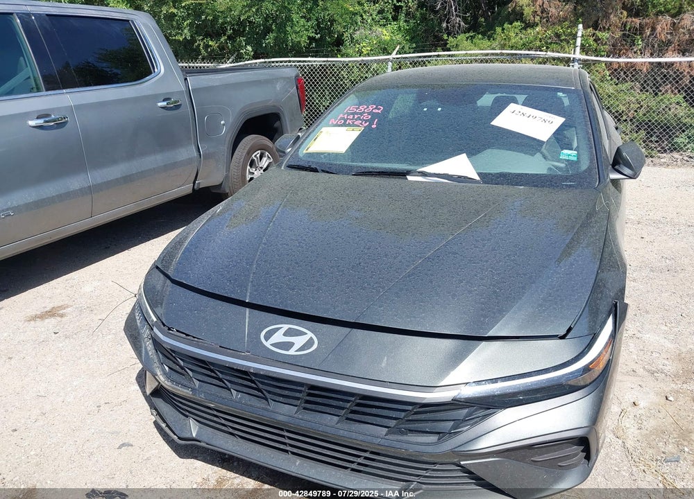 2024 HYUNDAI ELANTRA VIN: KMHLM4DG2RU820873