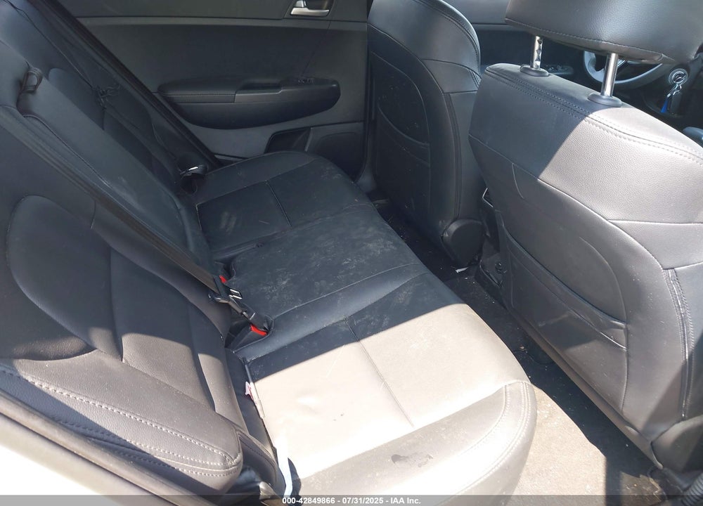 2021 KIA SPORTAGE VIN: KNDPM3AC9M7926682