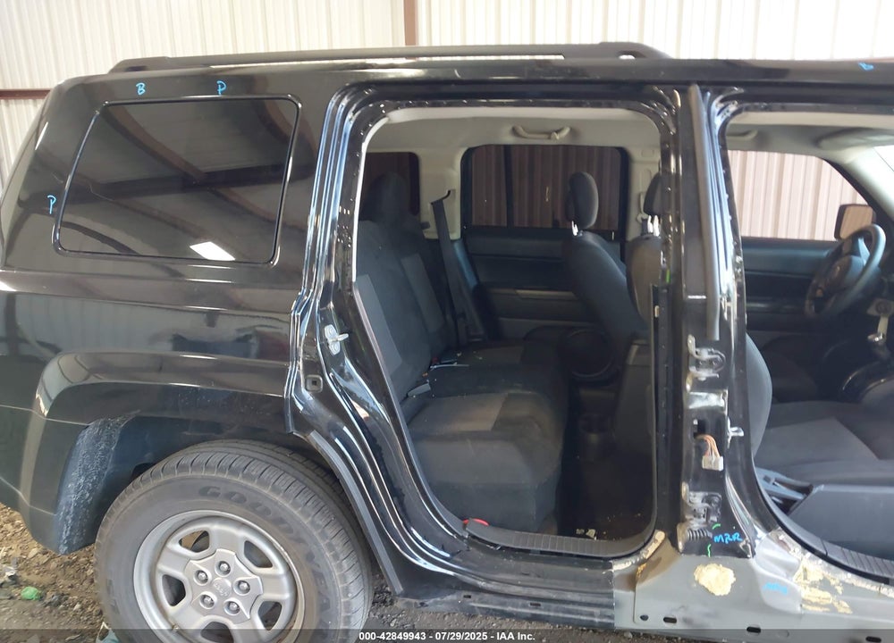 2017 JEEP PATRIOT SPORT FWD VIN: 1C4NJPBB3HD121104