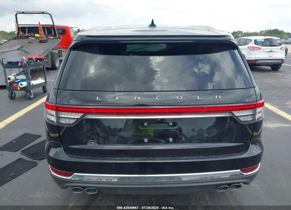 2023 LINCOLN AVIATOR VIN: 5LM5J7WC7PGL11271