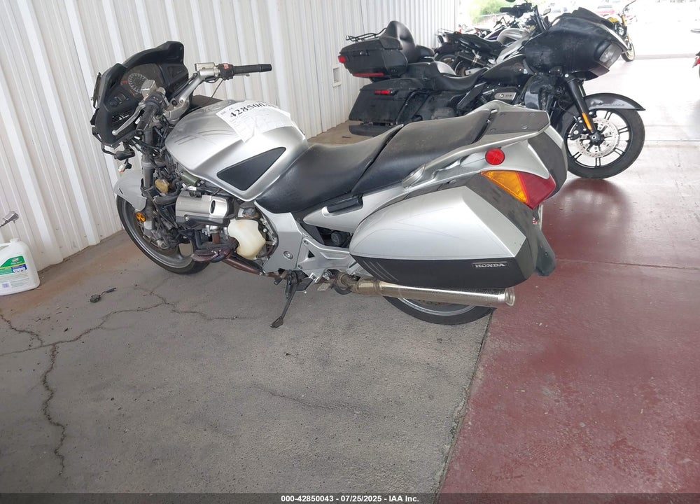 2004 HONDA ST1300 VIN: JH2SC51354M200416