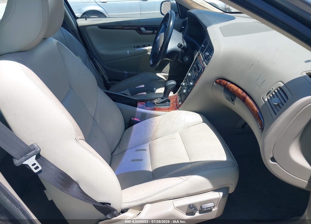 2007 VOLVO S60 VIN: YV1RH592772606230