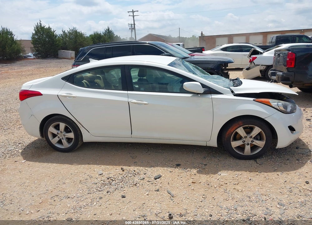 2013 HYUNDAI ELANTRA GLS VIN: 5NPDH4AE3DH321518