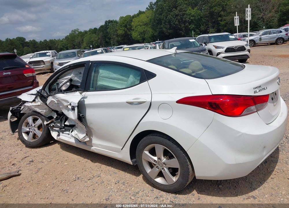 2013 HYUNDAI ELANTRA GLS VIN: 5NPDH4AE3DH321518