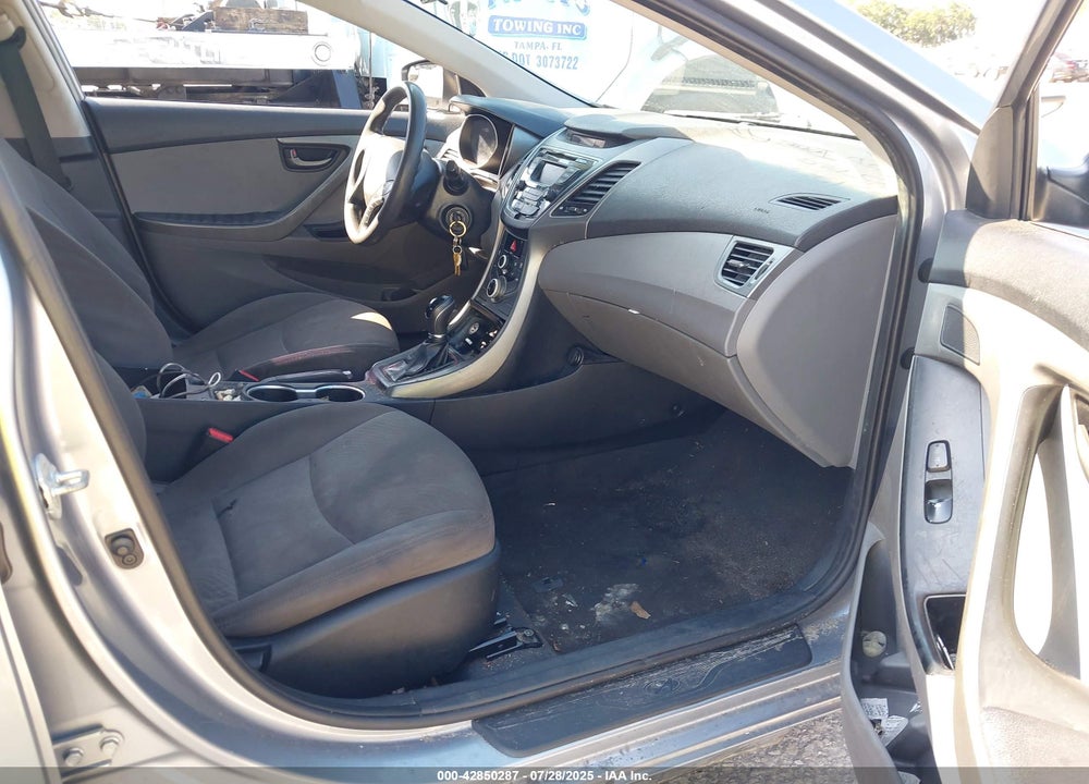 2016 HYUNDAI ELANTRA SE VIN: 5NPDH4AE9GH755110