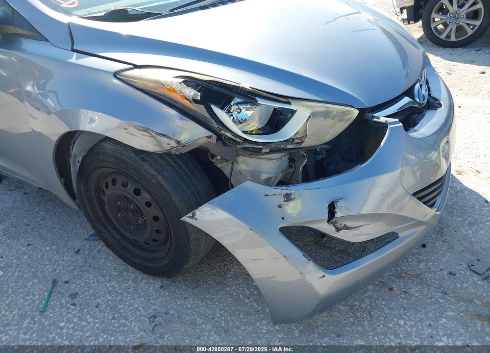 2016 HYUNDAI ELANTRA SE VIN: 5NPDH4AE9GH755110