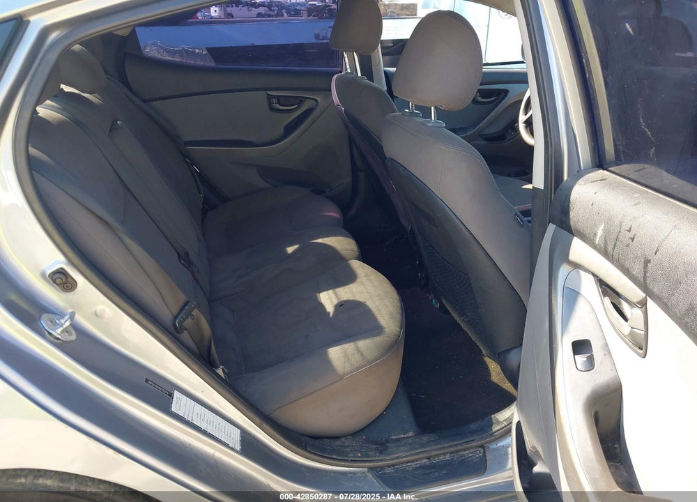 2016 HYUNDAI ELANTRA SE VIN: 5NPDH4AE9GH755110