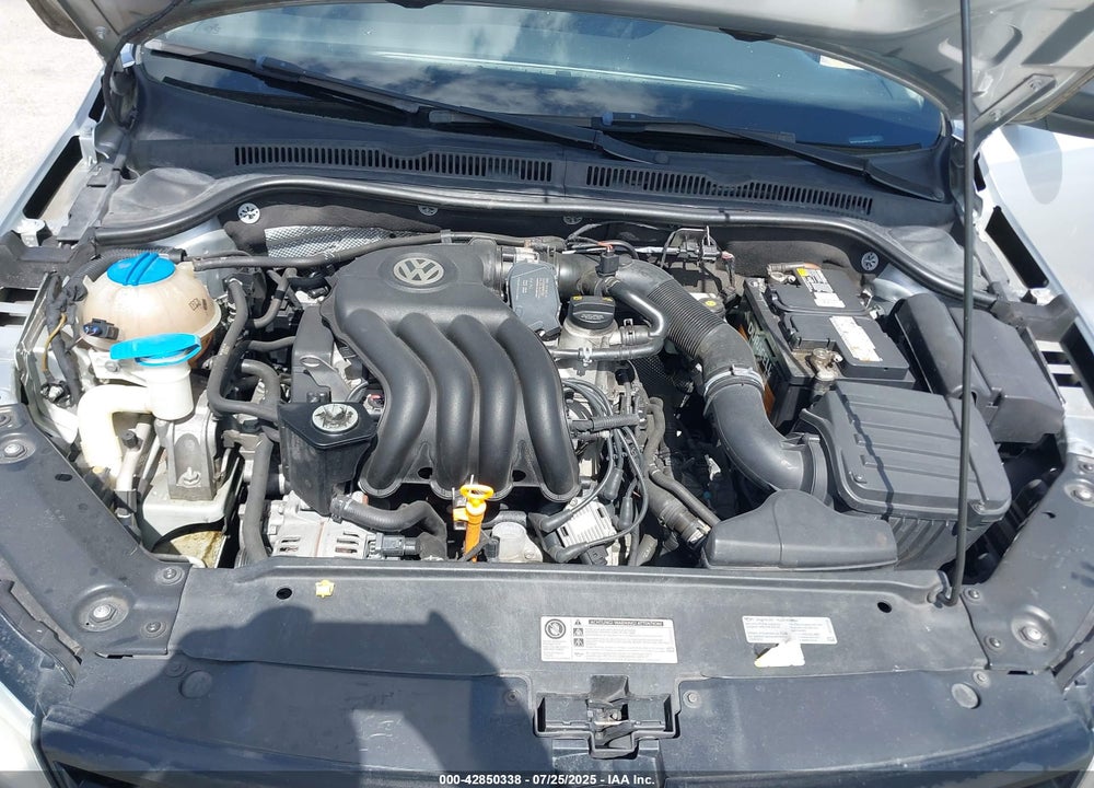 2014 VOLKSWAGEN JETTA VIN: 3VW2K7AJ4EM290005
