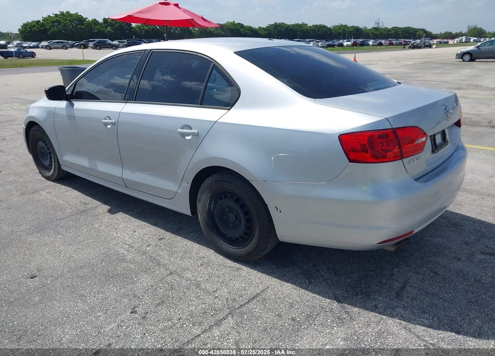 2014 VOLKSWAGEN JETTA VIN: 3VW2K7AJ4EM290005