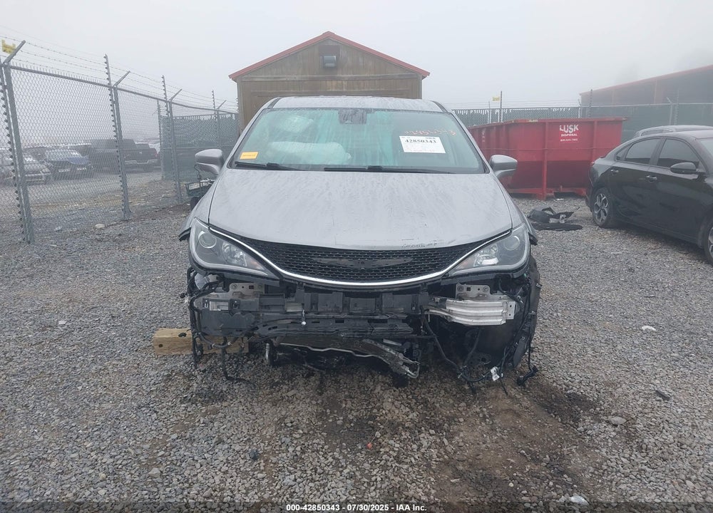 2020 CHRYSLER PACIFICA TOURING VIN: 2C4RC1FGXLR136347