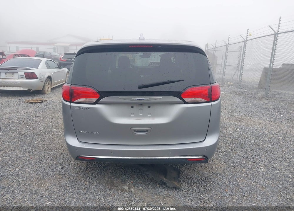 2020 CHRYSLER PACIFICA TOURING VIN: 2C4RC1FGXLR136347