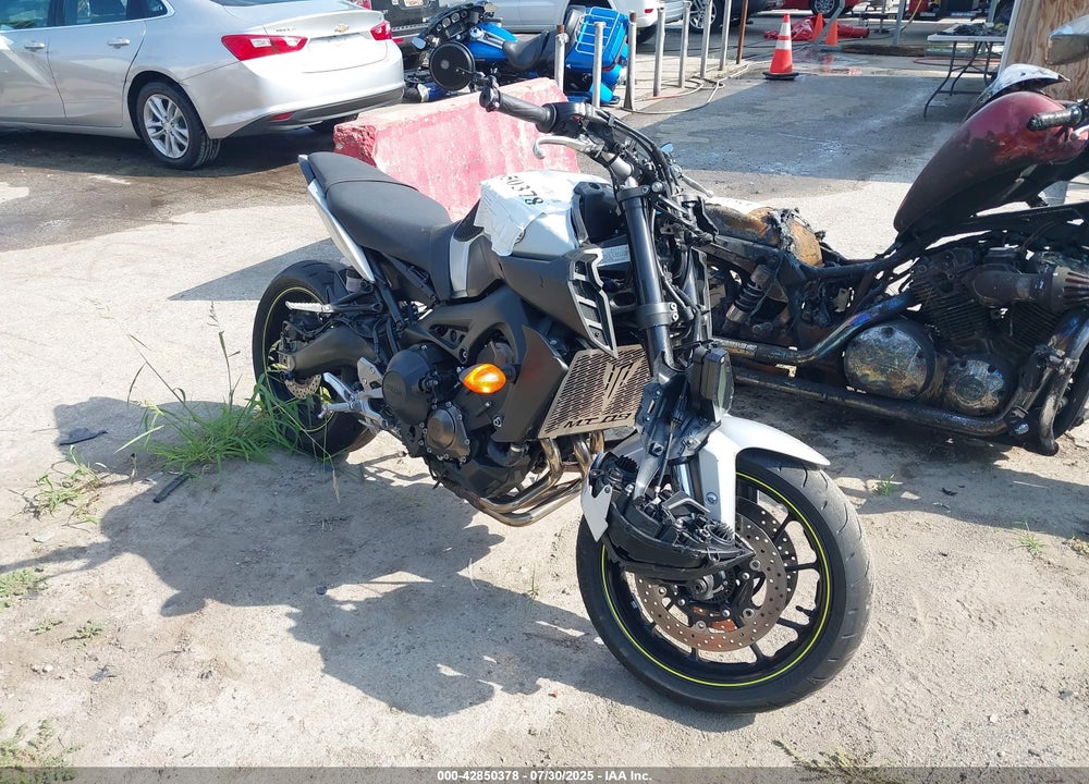 2017 YAMAHA FZ09 VIN: JYARN53E9HA002442