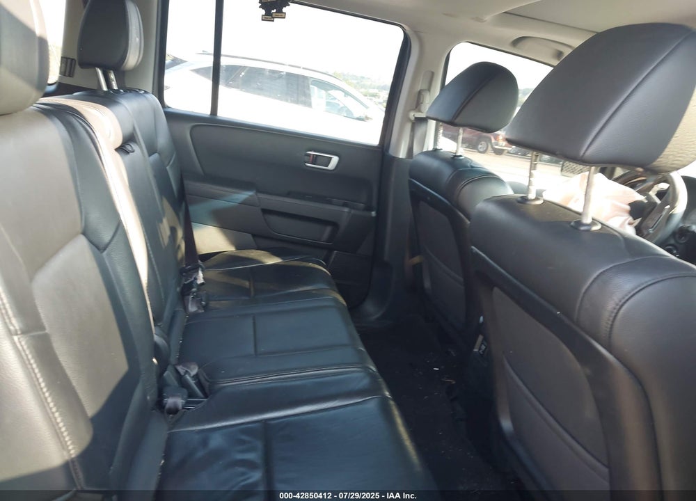 2015 HONDA PILOT EXL VIN: 5FNYF4H54FB033313