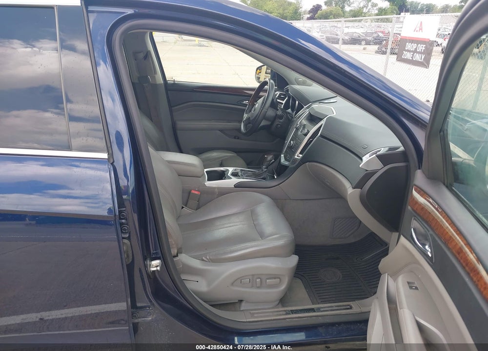 2011 CADILLAC SRX VIN: 3GYFNKE65BS539157