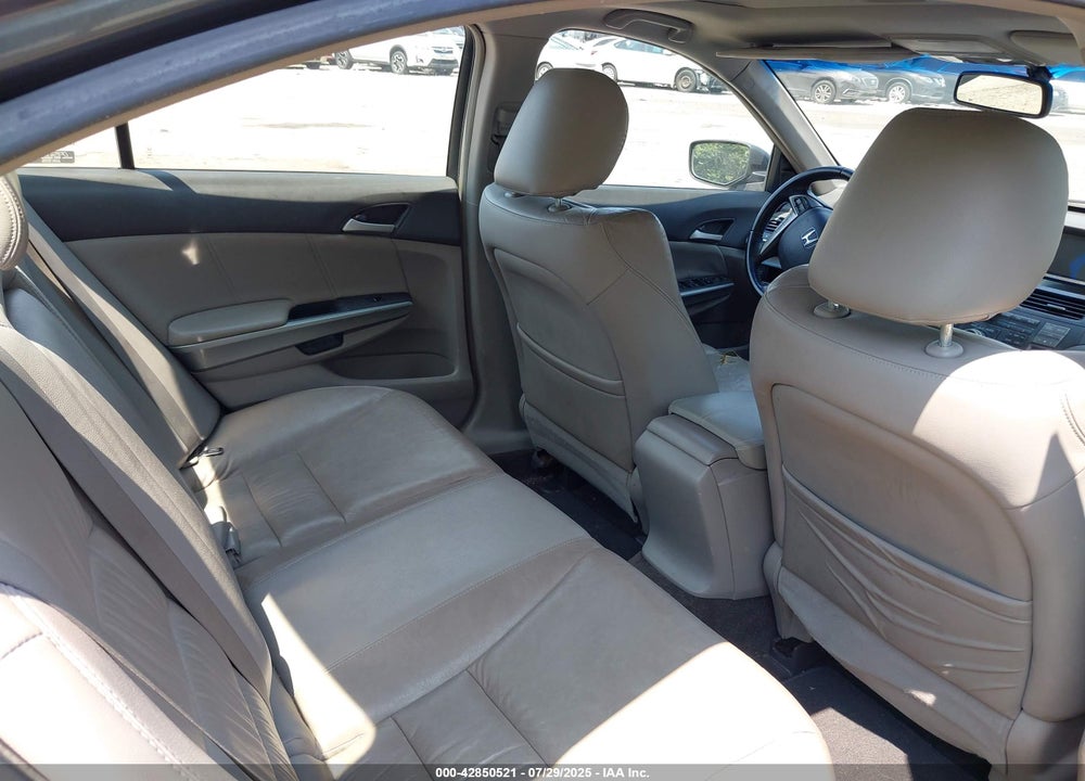 2009 HONDA ACCORD VIN: 1HGCP36819A041625