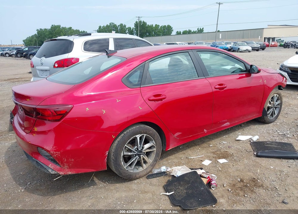 2022 KIA FORTE VIN: 3KPF24AD3NE454058