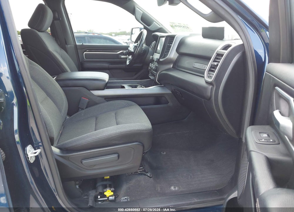 2020 RAM 1500 BIG HORN 4X4 5'7 BOX VIN: 1C6SRFFTXLN108482