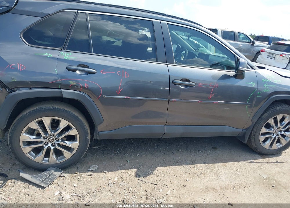 2021 TOYOTA RAV4 XLE PREMIUM VIN: 2T3C1RFV8MC148465
