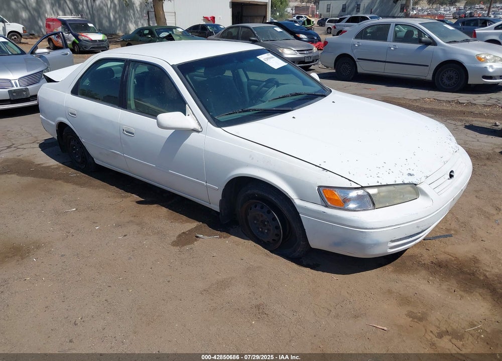 1998 TOYOTA CAMRY LE VIN: 4T1BG22K6WU338031