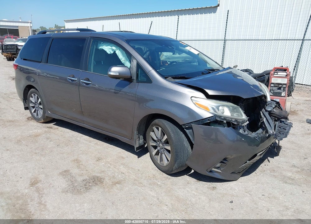 2018 TOYOTA SIENNA LIMITED PREMIUM 7 PASSENGER VIN: 5TDYZ3DC5JS917903