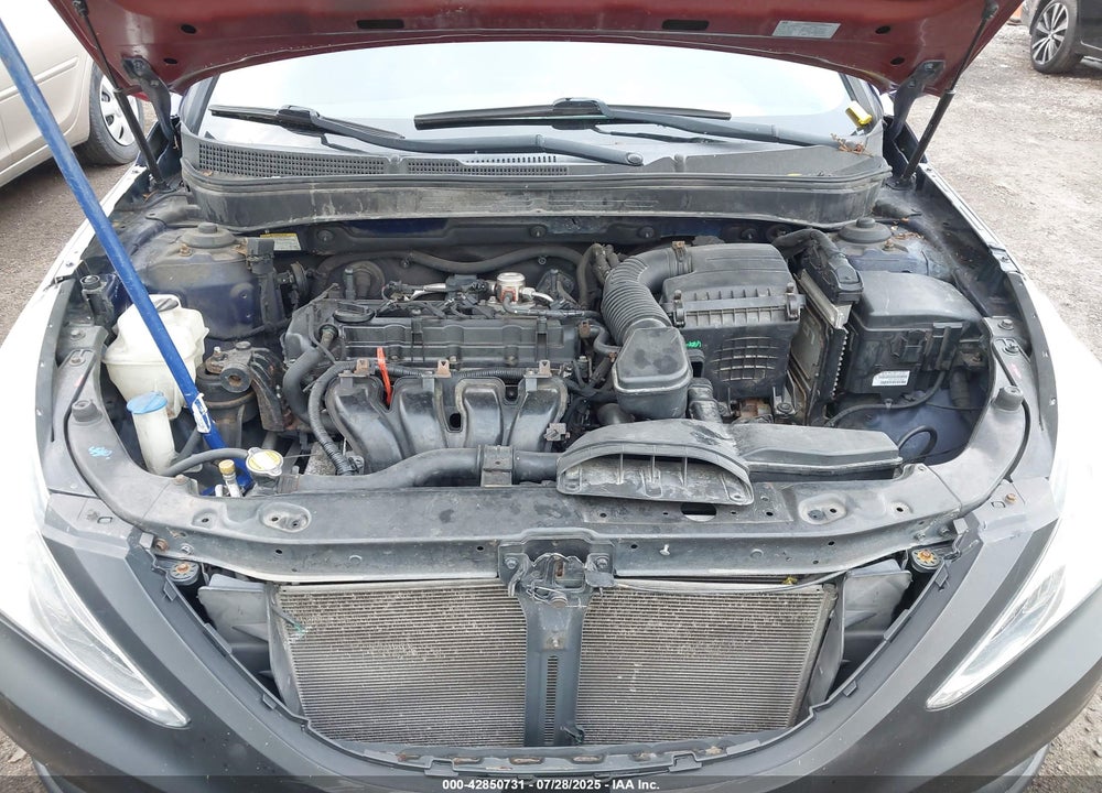 2011 HYUNDAI SONATA VIN: 5NPEB4AC8BH251547