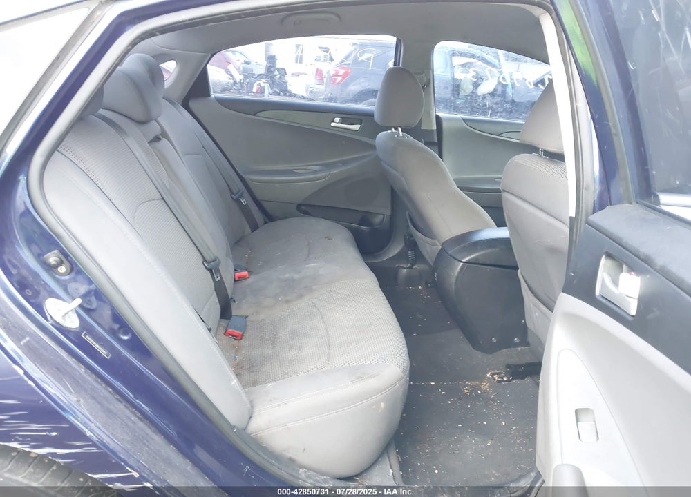 2011 HYUNDAI SONATA VIN: 5NPEB4AC8BH251547