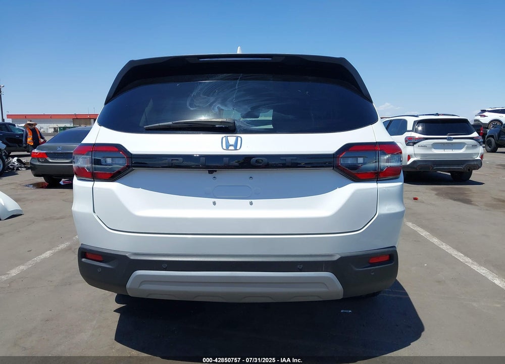 2024 HONDA PILOT VIN: 5FNYG2H41RB012125