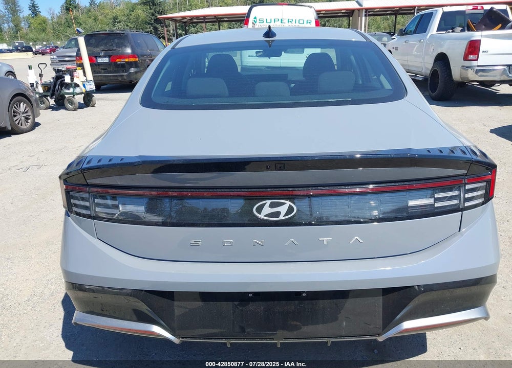 2025 HYUNDAI SONATA VIN: KMHL64JA5SA510539