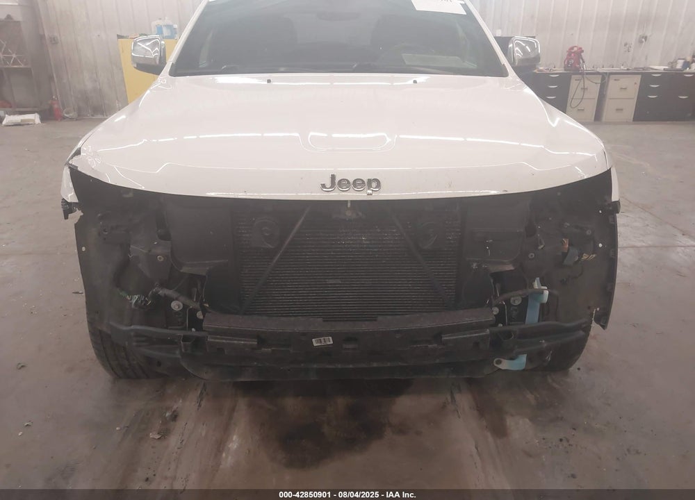2017 JEEP GRAND CHEROKEE VIN: 1C4RJFBG4HC694400